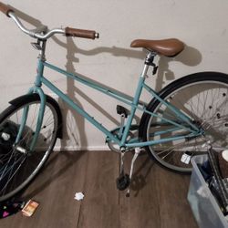 28"" Beach Cruiser Both Tires Gucci