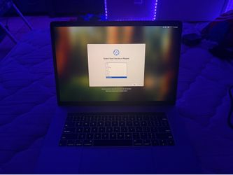 MacBook Pro 15” 2019 i9 16GB RAM 256GB SSD