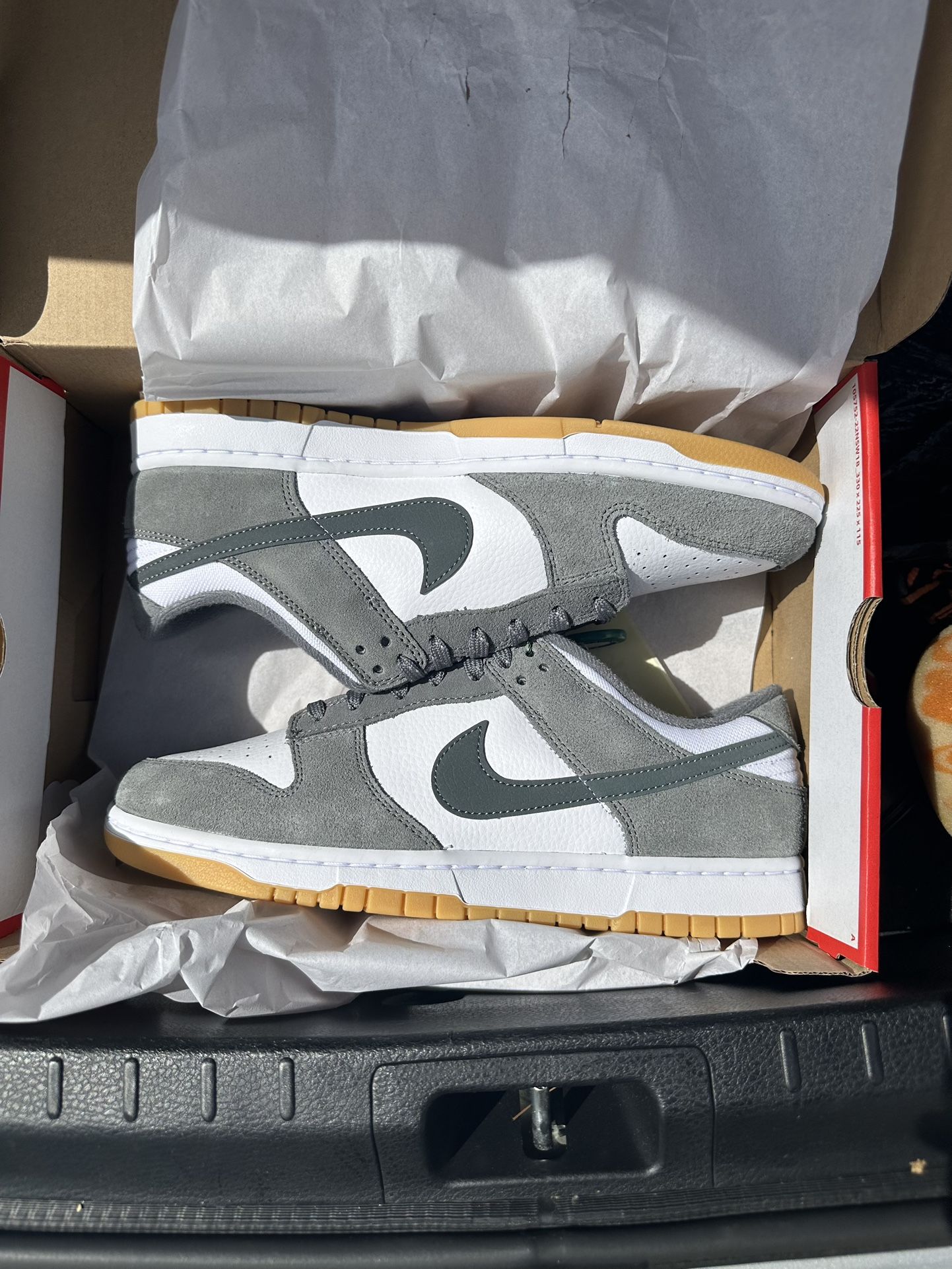 Sz 11 Grey Gum Dunks ( DS ) !