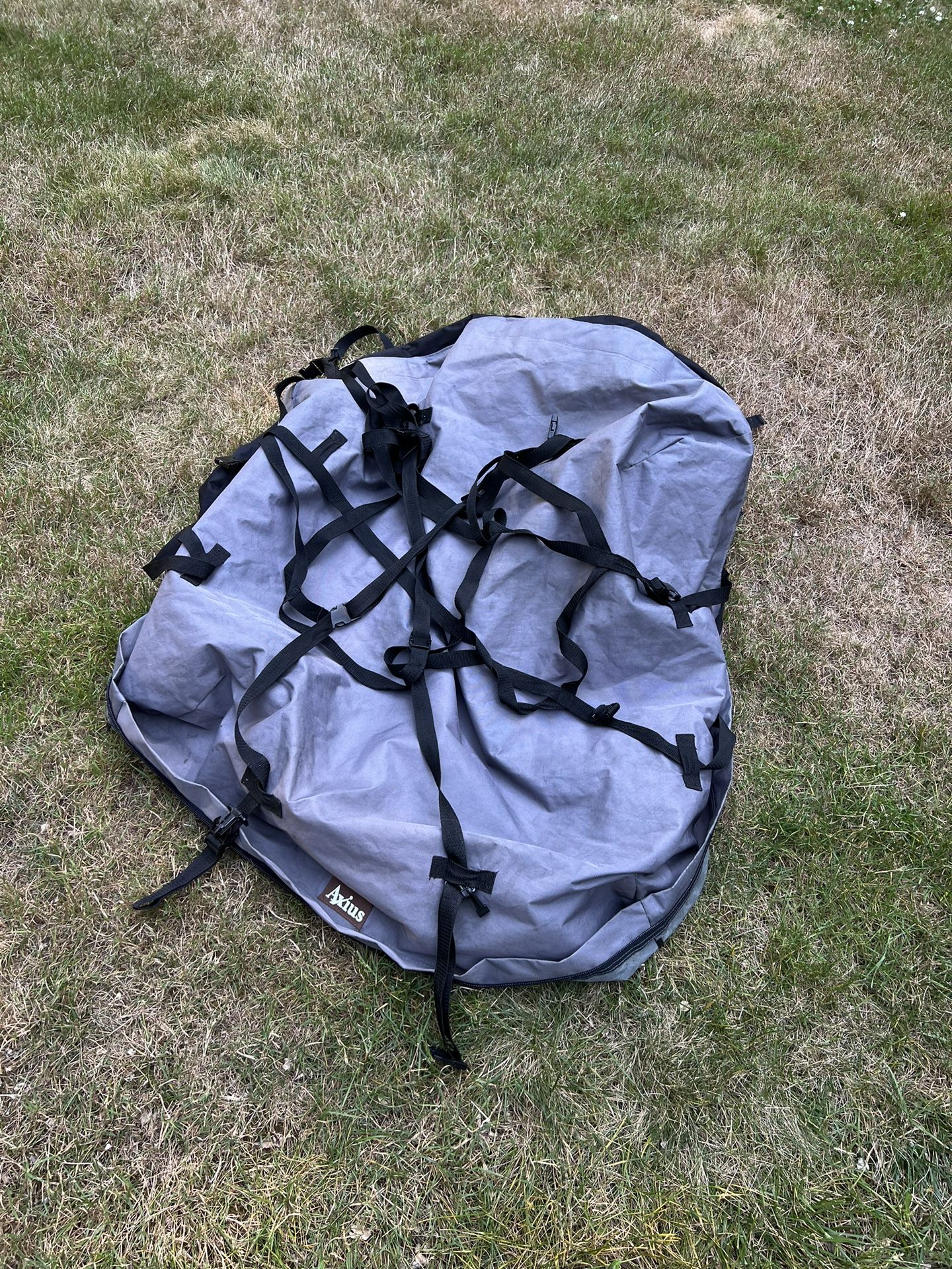 Axius car 2024 top carrier