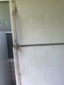 Upright Freezer / Refrigerator