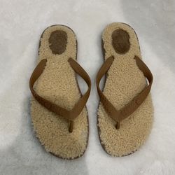 Womens Ugg Sandals Size 9