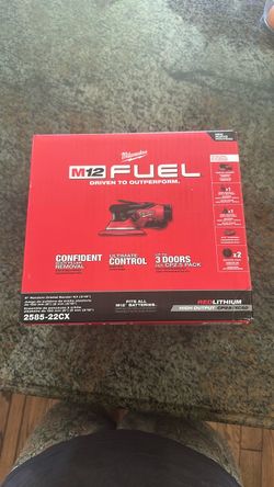 Milwaukee M12 FUEL 6" Random Orbital Sander Kit