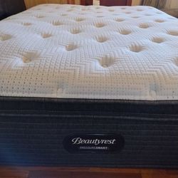 Beautyrest Queen Size Mattress 