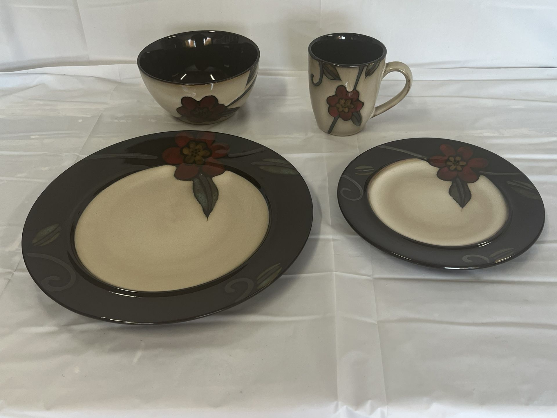 Stoneware Dinnerware
