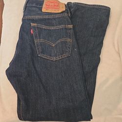 Levis