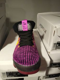 Nike vapormax women's sizes 5.5, 7, 8