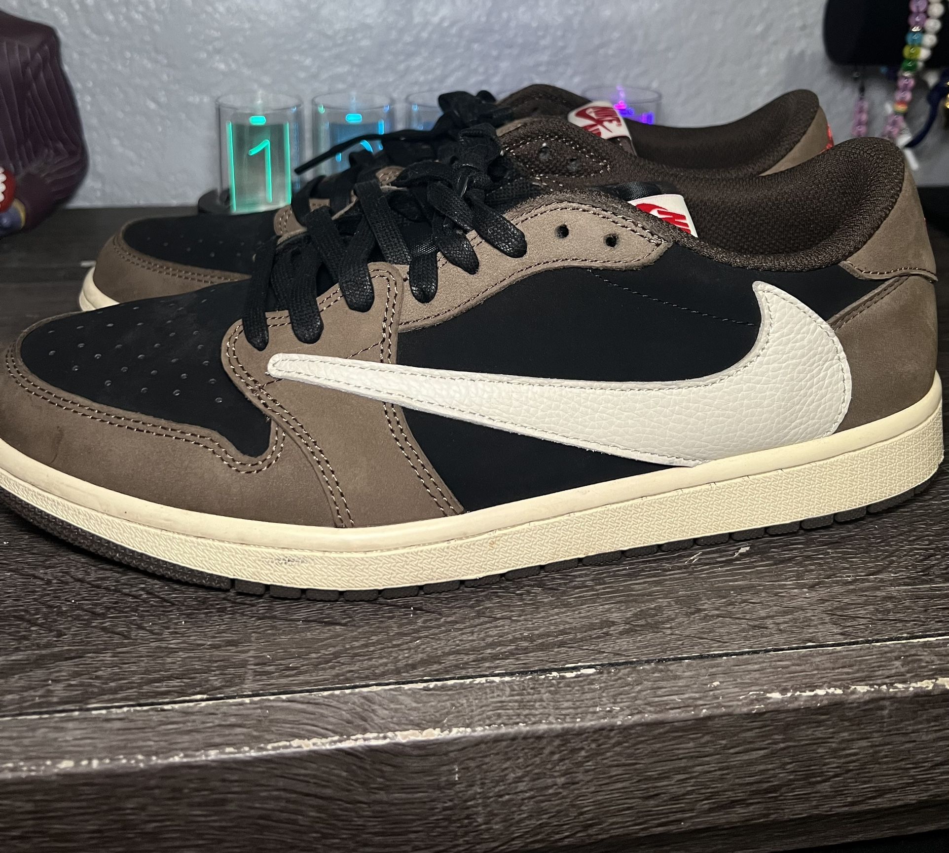 Travis Scott Mocha Jordan 1 Retro Low Size 12