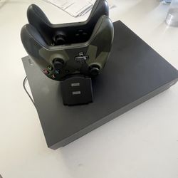 Xbox One x 2 Wireless Controllers