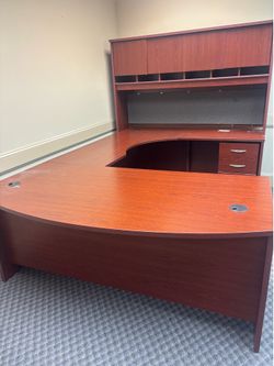 U shape Desk