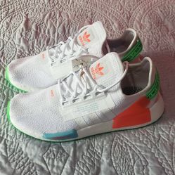 Adidas NMD_R1.V2 men's Shoes, Size 8