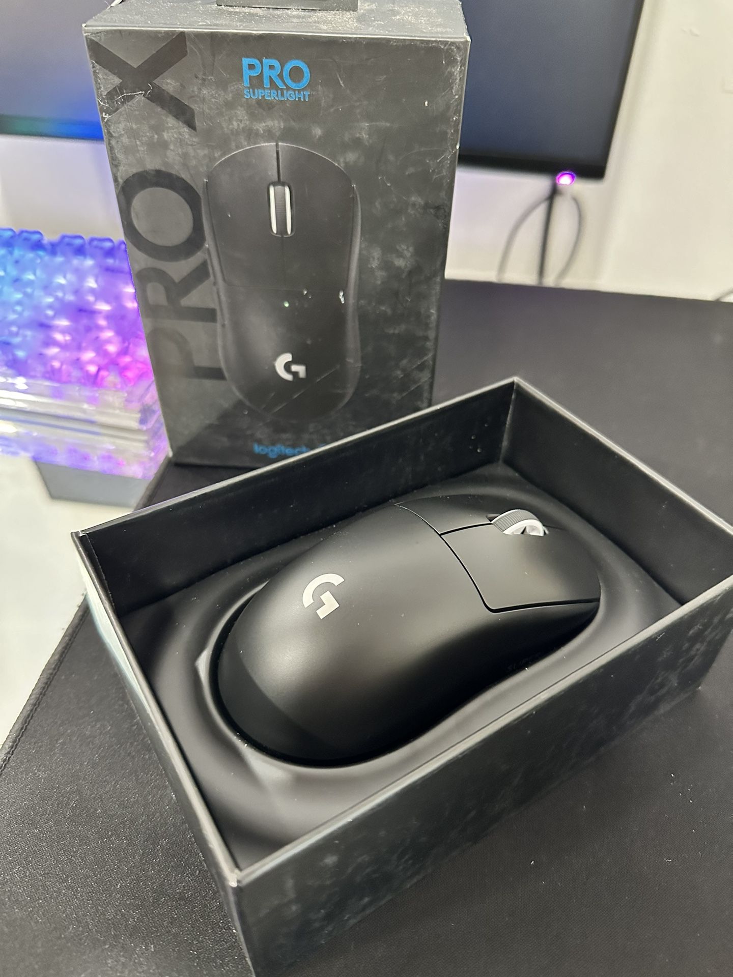 Gaming Mouse ( Logitech Pro X Superlight )