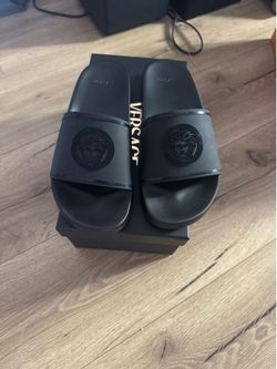 New women’s size 10