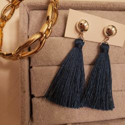 Stretchy Bracelet And Silver Teal Earrings 