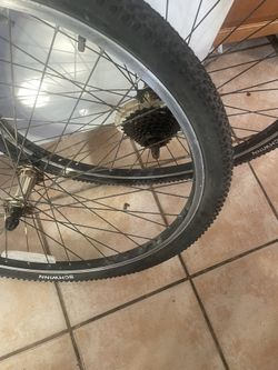 Mountain Bicycle Tires 