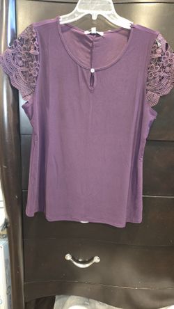 Women's Top - Lace sleeves. BRAND NEW with tags