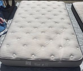 Beautyrest FULL (standard) size mattress