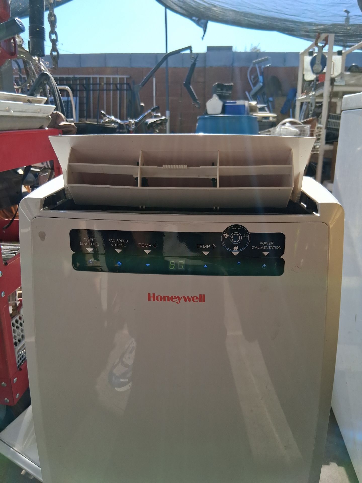 Honeywell AC portable stand-up with window exhaust