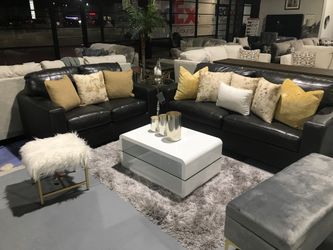 Leather sofa and loveseat new