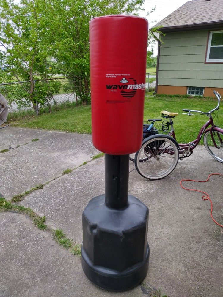 Wave Master Boxing 🥊 MMA Karate 🥋 Punching Bag
