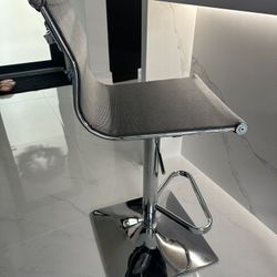 4  Bar / Island Stools 