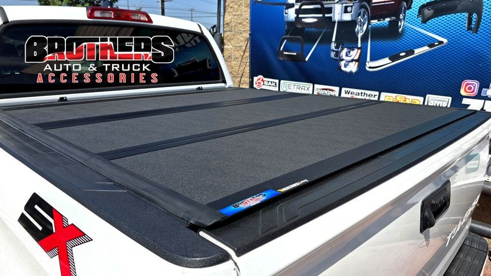 Tonneau Cover Flush Hard Bed Cover Tri-Fold Matte Finish Tapaderas Al Raz 