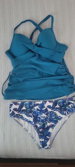2 pic Swimsuit,  L