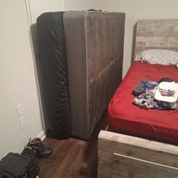 Its a Full Size Bed Giving Away For Free