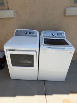 Washer and gas dryer