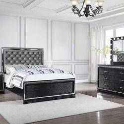 **SALE** 4 Piece Queen Bedroom Set In Black Finish With Diamond Borders And Mirror Trim!