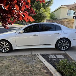 2013 Hyundai Genesis