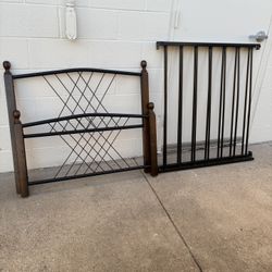 Twin Bed Frame Floor Model 