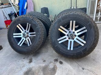 RIMS 275/70R18...6 LUGS ..BOLT PATTERS 6X5.5