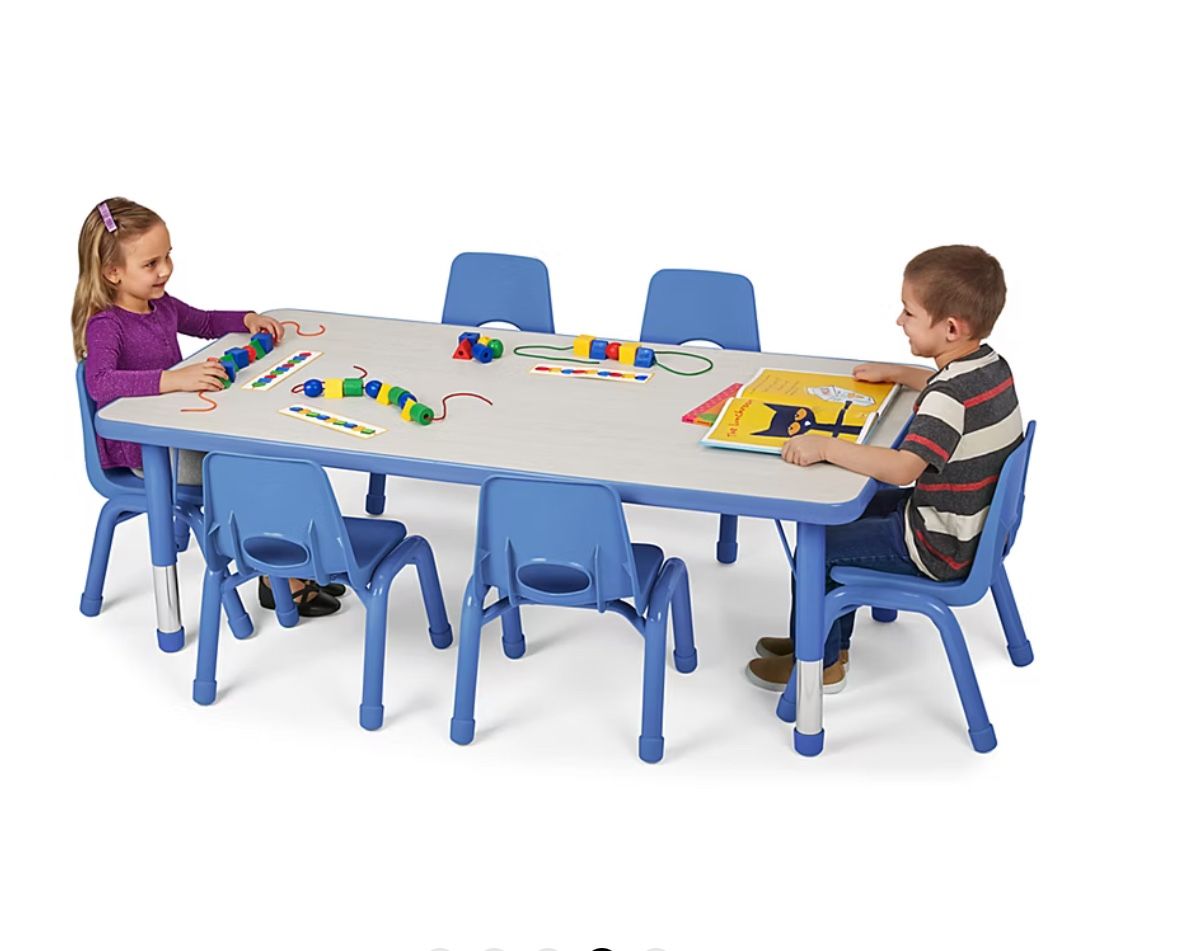 Lakeshore Learning Adjustable Table