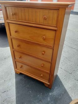 ✨✨Ample storage Space✨✨✨Priced to Go!!!