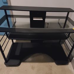 Black Desk w/charging station-USB port