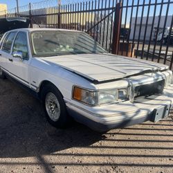 1994 Lincoln Town Car Parts