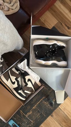 Jordan 1 mocha size 11.5 & Jordan 11 jubilee size 12