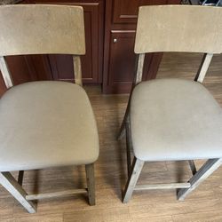 Bar Height Chairs 