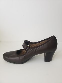 Vintage Liz Claiborne Heels Mary Jane Shoes Classic Brown Leather Sz 7 1/2 M