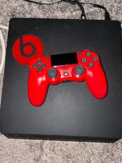 1TB PS4 W/CONTROLLER