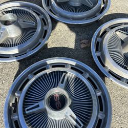 Chevy SS Hubcaps (4)
