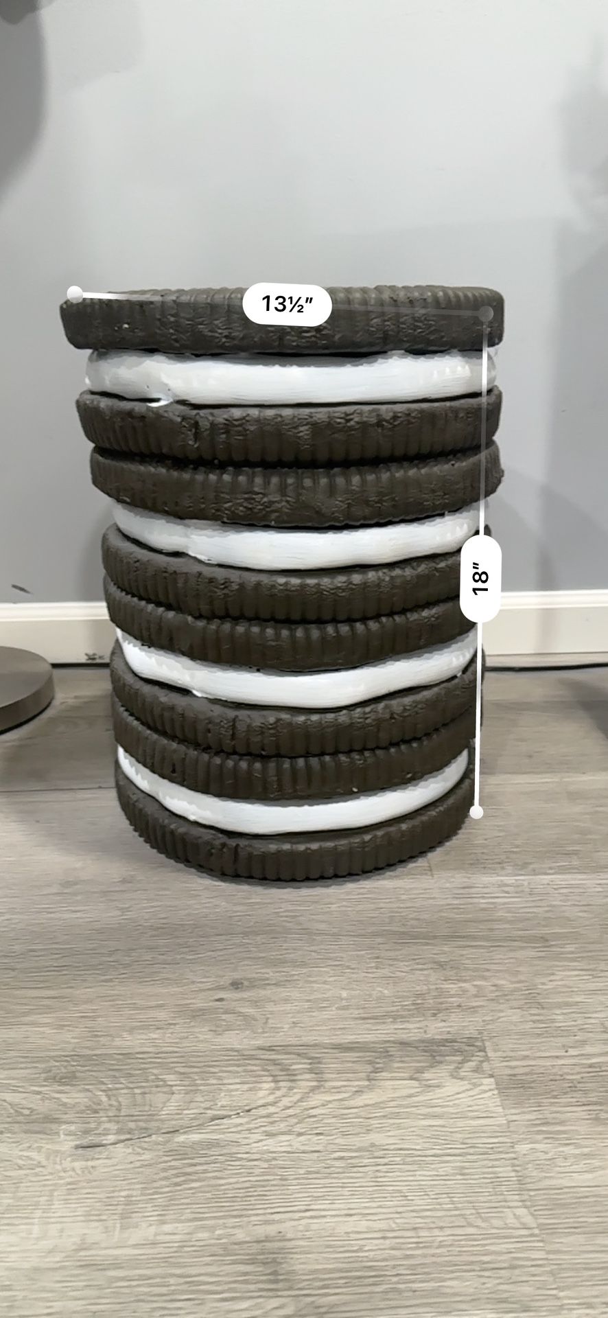 Oreo Stool
