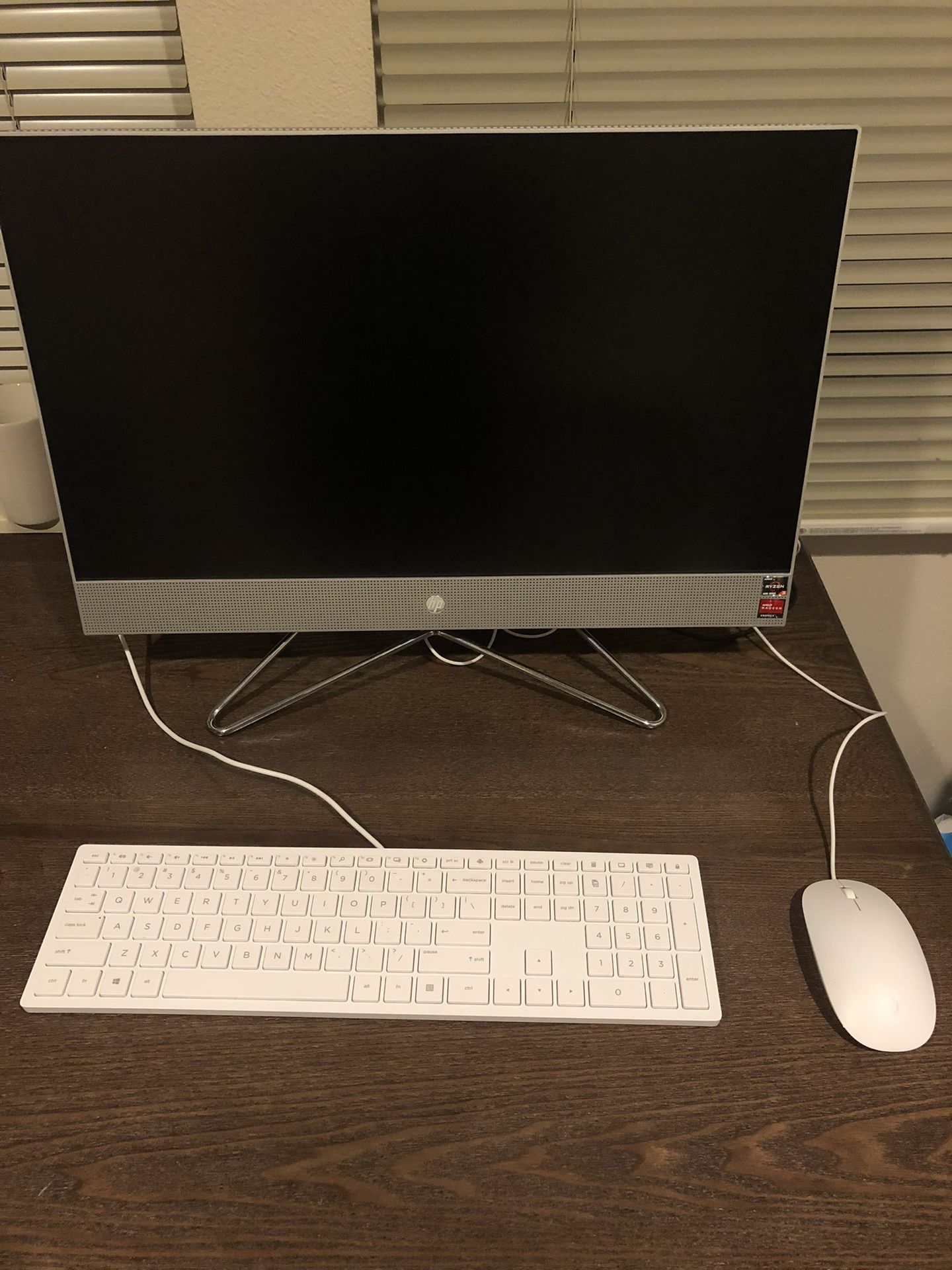 HP 27 All In One Desktop Computer