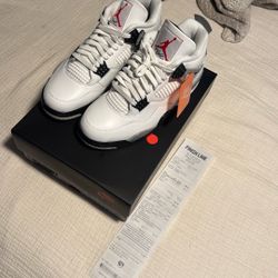 Air Jordan 4 White Cement 2025 Size 10.5