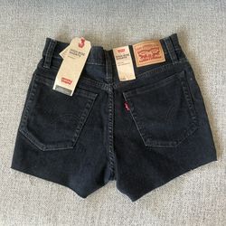 Levi's black high-rise shorts 