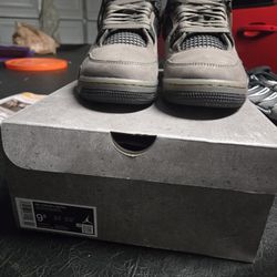 Jordan 4s 9,5