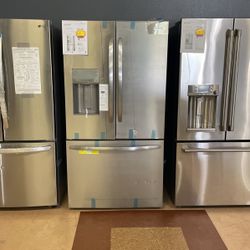 Frigidaire Stainless Steel Refrigerator‼️‼️