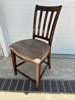 4 dining chairs free