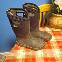 Boots Snow/ Rain Boots Size 4